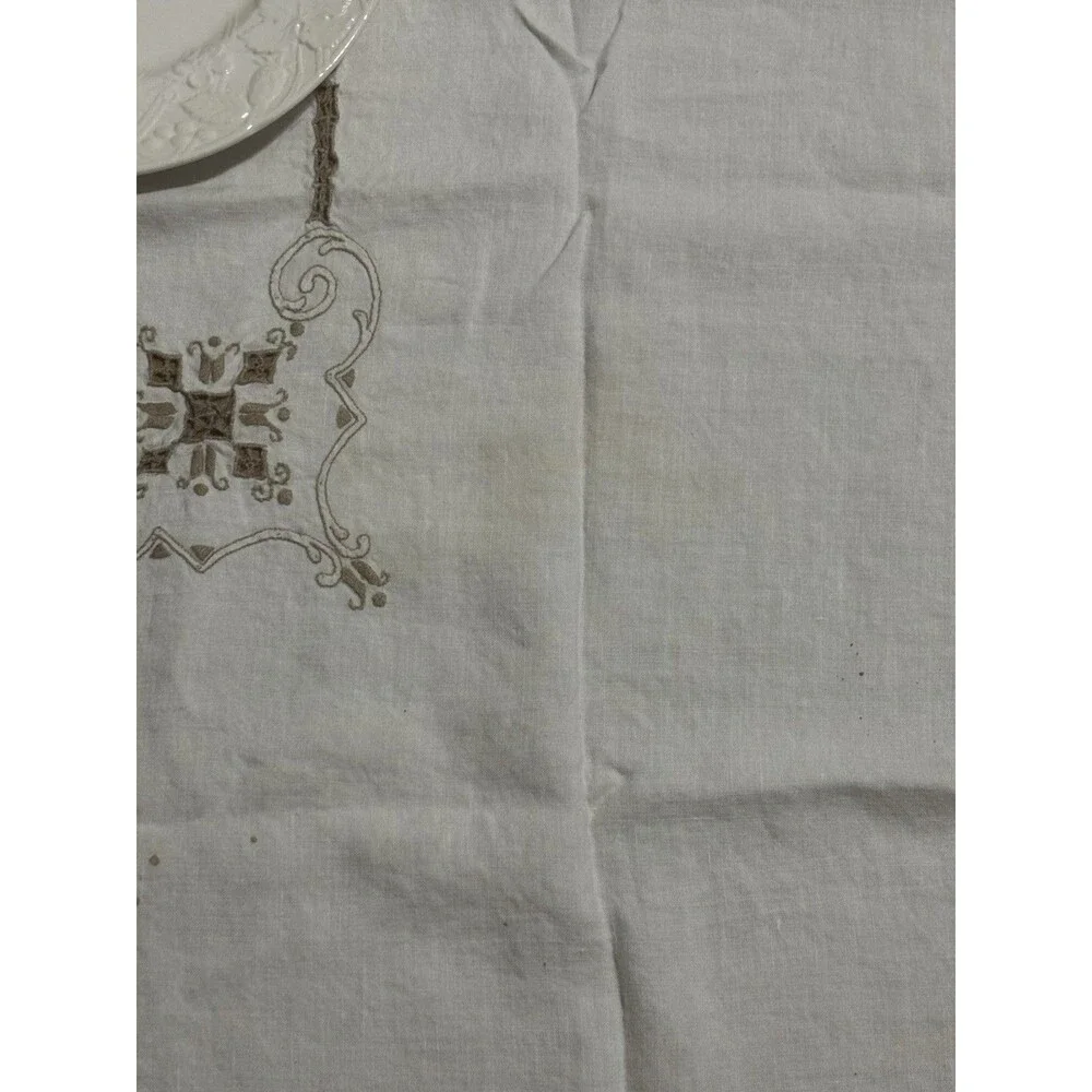 Vintage Linen Tablecloth 64x52 + 3 Embroidered Napkins Scrollwork Cottagecore